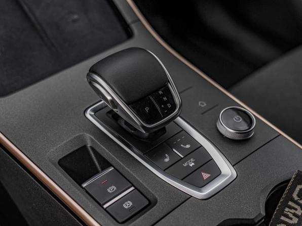 Omoda C5 I с пробегом 2023 года, цена 1 590 000 рублей, 46357 км, внедорожник, Автокод Объявления