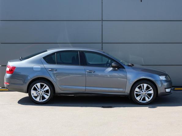 Skoda Octavia III (A7) с пробегом 2015 года, цена 1 198 000 рублей, 153661 км, лифтбек, Автокод Объявления