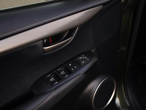 Lexus NX I Рестайлинг с пробегом 2021 года, цена 4 149 000 рублей, 78495 км, внедорожник, Автокод Объявления