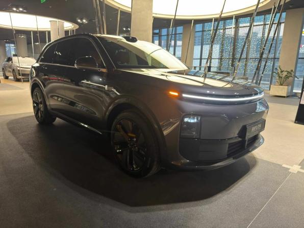 Новый Li Auto (Lixiang) L6 2026 года, цена 8 190 000 рублей, внедорожник, Автокод Объявления