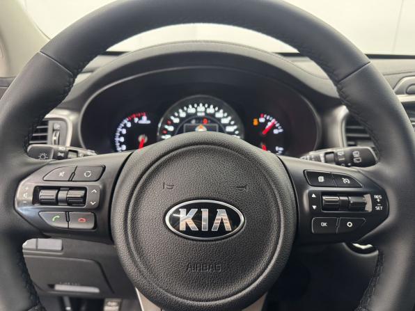 Kia Sorento III Prime с пробегом 2017 года, цена 2 199 000 рублей, 196477 км, внедорожник, Автокод Объявления