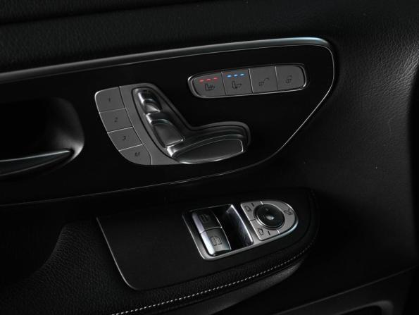 Mercedes-Benz V-Класс III (W447) Рестайлинг с пробегом 2021 года, цена 5 719 040 рублей, 107998 км, минивэн, Автокод Объявления