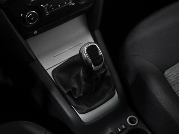 Skoda Octavia II (A5) Рестайлинг с пробегом 2012 года, цена 699 000 рублей, 211425 км, лифтбек, Автокод Объявления