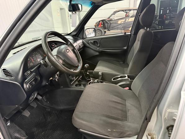Chevrolet Niva I Рестайлинг с пробегом 2014 года, цена 587 000 рублей, 141760 км, внедорожник, Автокод Объявления