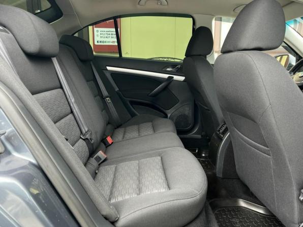 Skoda Octavia II (A5) Рестайлинг с пробегом 2011 года, цена 699 000 рублей, 218358 км, лифтбек, Автокод Объявления