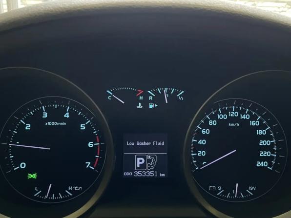 Toyota Land Cruiser 200 Series с пробегом 2011 года, цена 3 130 000 рублей, 353351 км, внедорожник, Автокод Объявления
