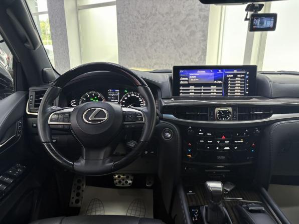 Lexus LX III Рестайлинг 2 с пробегом 2021 года, цена 11 650 000 рублей, 64923 км, внедорожник, Автокод Объявления