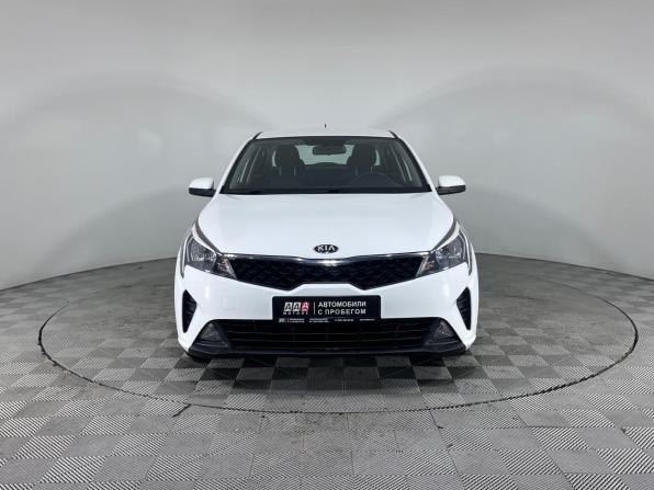 Kia Rio IV Рестайлинг с пробегом 2020 года, цена 1 425 000 рублей, 65089 км, седан, Автокод Объявления