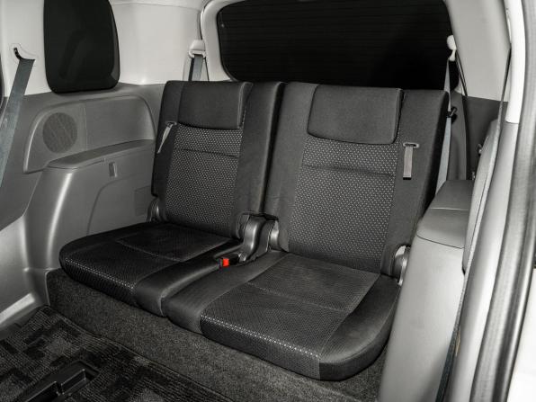 Toyota ISis I Рестайлинг с пробегом 2010 года, цена 1 180 500 рублей, 128648 км, компактвэн, Автокод Объявления