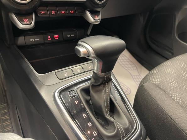 Kia Rio IV с пробегом 2019 года, цена 1 239 000 рублей, 190000 км, седан, Автокод Объявления