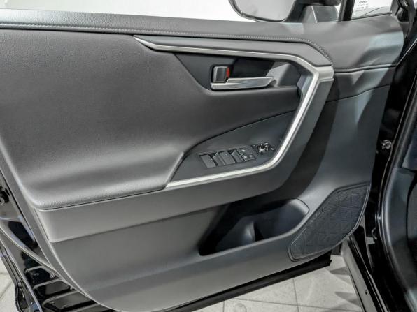 Toyota RAV4 V (XA50) с пробегом 2021 года, цена 3 190 000 рублей, 113619 км, внедорожник, Автокод Объявления