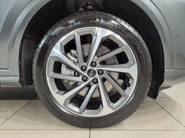 Audi Q5 III с пробегом 2025 года, цена 8 333 000 рублей, 2146 км, внедорожник, Автокод Объявления