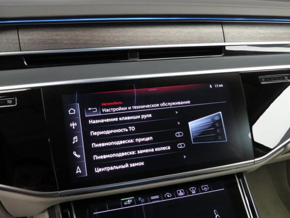 Audi A8 IV (D5) Рестайлинг с пробегом 2022 года, цена 11 990 000 рублей, 18187 км, седан, Автокод Объявления