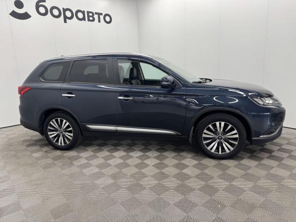 Mitsubishi Outlander III Рестайлинг 3 с пробегом 2021 года, цена 2 390 000 рублей, 97808 км, внедорожник, Автокод Объявления