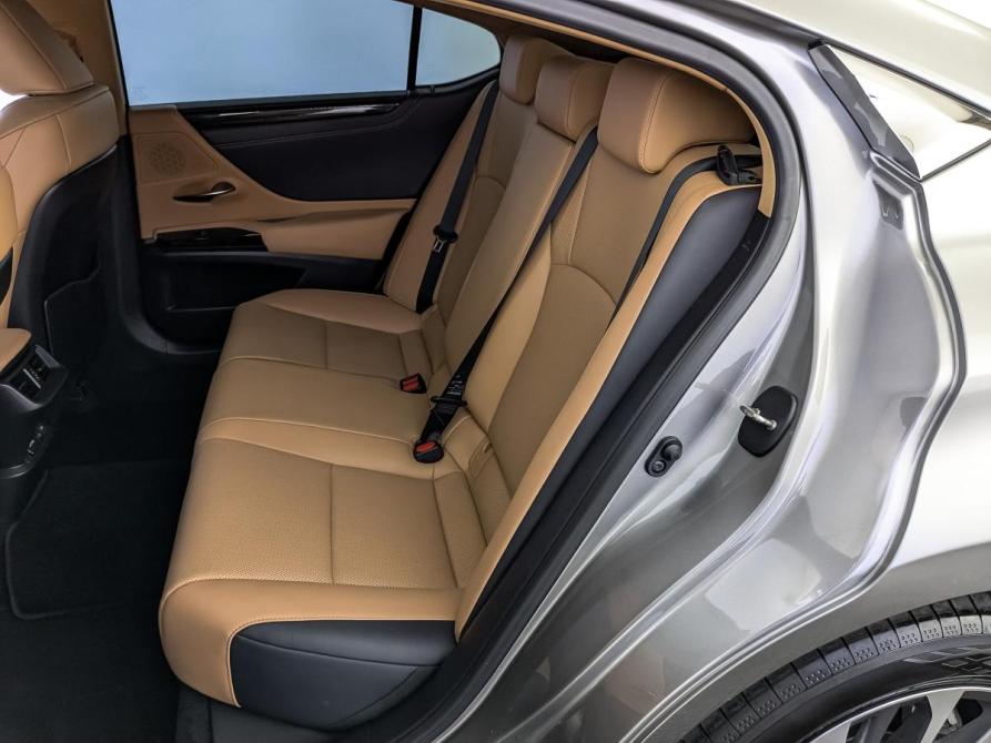 Lexus ES VII Рестайлинг Москва  - изображение 18