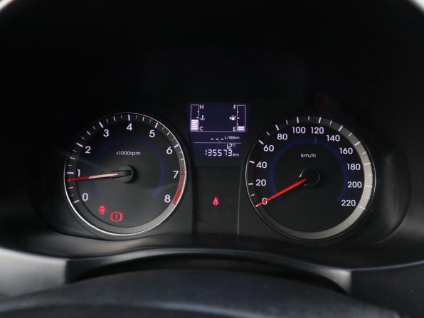 Hyundai Solaris I Рестайлинг с пробегом 2016 года, цена 840 000 рублей, 135571 км, седан, Автокод Объявления