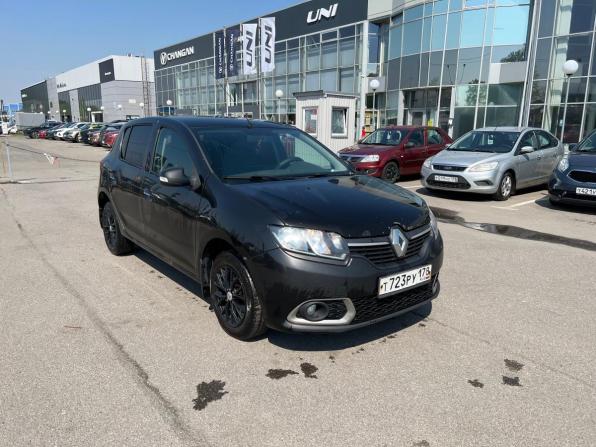 Renault Sandero II с пробегом 2015 года, цена 520 000 рублей, 287267 км, хэтчбек, Автокод Объявления