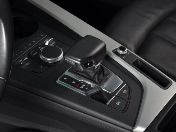 Audi A4 V (B9) с пробегом 2019 года, цена 2 470 997 рублей, 115148 км, седан, Автокод Объявления