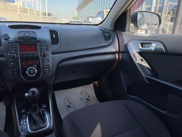Kia Cerato II с пробегом 2012 года, цена 890 000 рублей, 187600 км, седан, Автокод Объявления