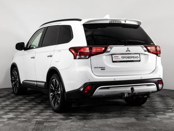 Mitsubishi Outlander III Рестайлинг 3 с пробегом 2021 года, цена 2 899 000 рублей, 98413 км, внедорожник, Автокод Объявления