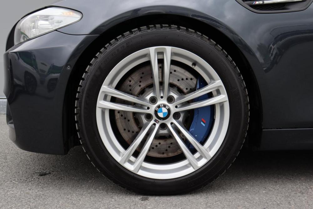 BMW M5 V (F10) Рестайлинг Тюмень  - изображение 10