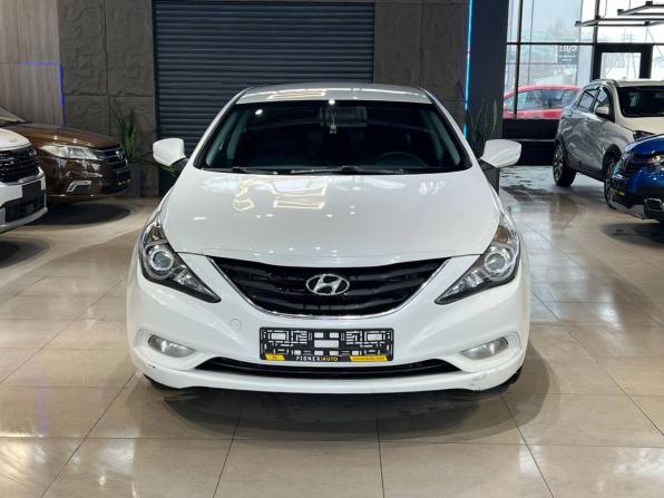 Hyundai Sonata VI (YF) с пробегом 2011 года, цена 875 000 рублей, 267000 км, седан, Автокод Объявления