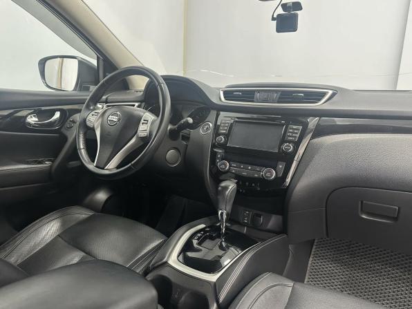 Nissan Qashqai II с пробегом 2018 года, цена 1 945 000 рублей, 154657 км, внедорожник, Автокод Объявления