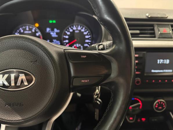 Kia Rio IV с пробегом 2019 года, цена 1 650 000 рублей, 61000 км, седан, Автокод Объявления