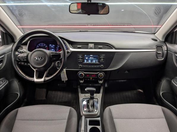 Kia Rio IV Рестайлинг с пробегом 2021 года, цена 1 390 000 рублей, 97751 км, седан, Автокод Объявления
