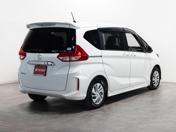 Honda Freed II с пробегом 2018 года, цена 1 415 000 рублей, 130210 км, компактвэн, Автокод Объявления