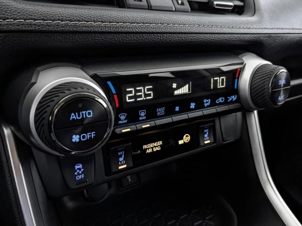 Toyota RAV4 V (XA50) с пробегом 2021 года, цена 3 250 000 рублей, 108997 км, внедорожник, Автокод Объявления