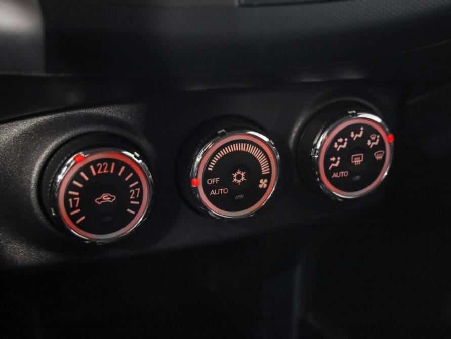 Mitsubishi Outlander II Рестайлинг Санкт-Петербург  - изображение 14