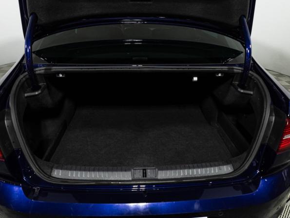 Volkswagen Passat B8 с пробегом 2019 года, цена 2 549 700 рублей, 102998 км, седан, Автокод Объявления