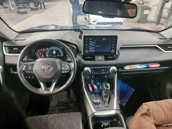 Toyota RAV4 V (XA50) с пробегом 2021 года, цена 3 100 000 рублей, 127000 км, внедорожник, Автокод Объявления