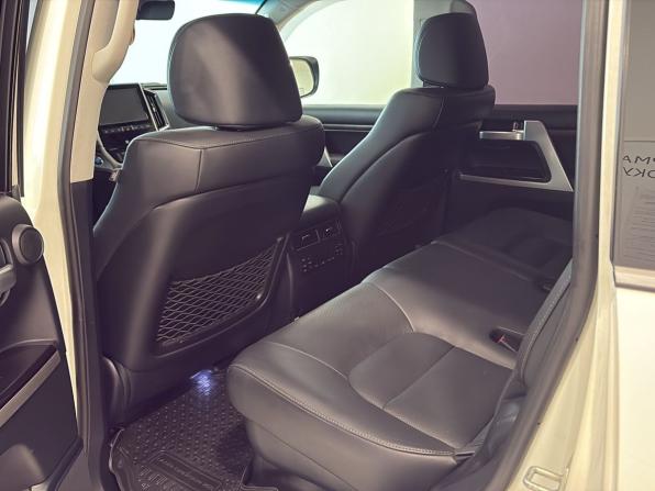 Toyota Land Cruiser 200 Series Рестайлинг 2 с пробегом 2018 года, цена 6 780 000 рублей, 219281 км, внедорожник, Автокод Объявления
