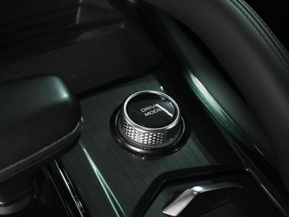 Geely Monjaro I с пробегом 2023 года, цена 3 299 000 рублей, 59764 км, внедорожник, Автокод Объявления