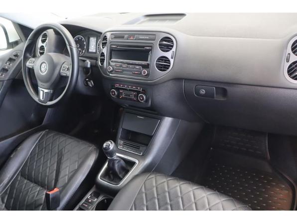 Volkswagen Tiguan I Рестайлинг с пробегом 2012 года, цена 882 500 рублей, 145000 км, внедорожник, Автокод Объявления