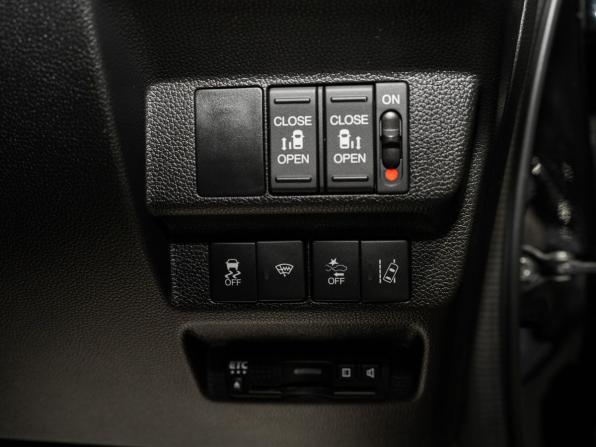 Honda Freed II Рестайлинг с пробегом 2019 года, цена 1 650 000 рублей, 40329 км, компактвэн, Автокод Объявления