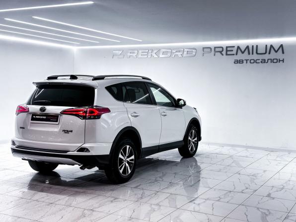 Toyota RAV4 IV (XA40) Рестайлинг с пробегом 2016 года, цена 2 599 000 рублей, 79800 км, внедорожник, Автокод Объявления