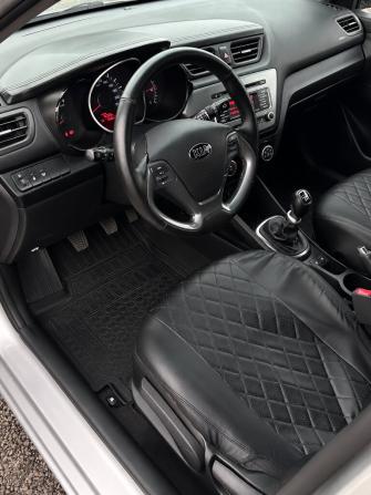 Kia Rio III Рестайлинг с пробегом 2016 года, цена 931 000 рублей, 92493 км, хэтчбек, Автокод Объявления