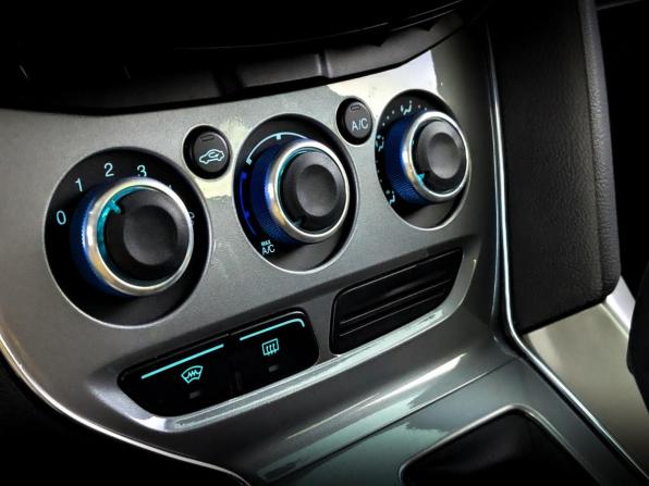 Ford Focus III с пробегом 2012 года, цена 900 000 рублей, 71132 км, седан, Автокод Объявления