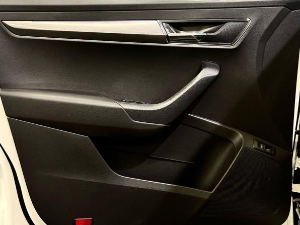Skoda Karoq I с пробегом 2021 года, цена 2 349 000 рублей, 110643 км, внедорожник, Автокод Объявления