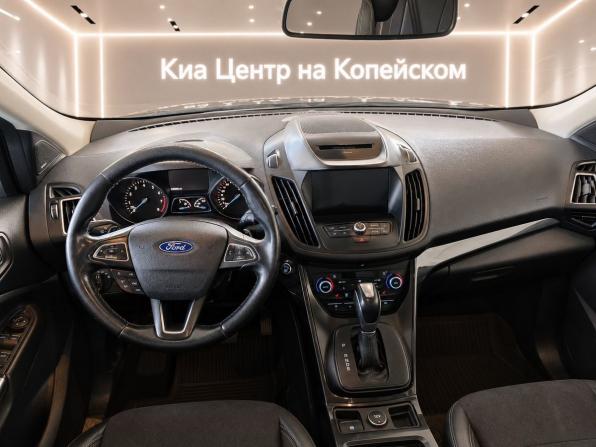 Ford Kuga II Рестайлинг с пробегом 2017 года, цена 1 599 000 рублей, 122000 км, внедорожник, Автокод Объявления
