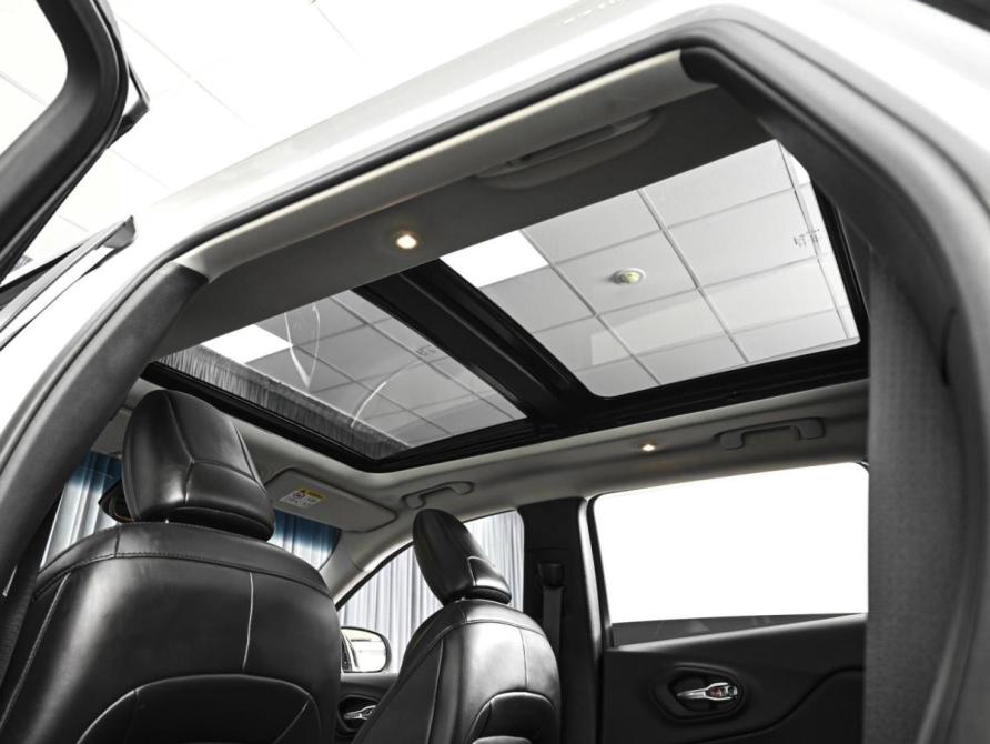 Jeep Cherokee V (KL) Рестайлинг Ставрополь  - изображение 12