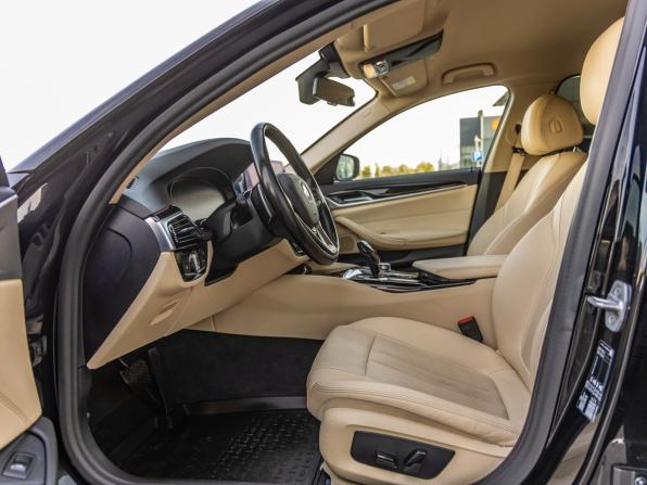 BMW 5 серии VII (G30/G31/G38) Рестайлинг с пробегом 2020 года, цена 4 098 000 рублей, 86325 км, седан, Автокод Объявления