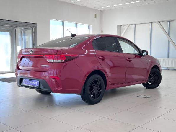 Kia Rio IV с пробегом 2018 года, цена 1 350 000 рублей, 139871 км, седан, Автокод Объявления