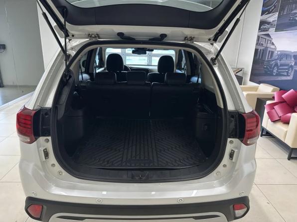 Mitsubishi Outlander III Рестайлинг 3 с пробегом 2021 года, цена 2 680 000 рублей, 92509 км, внедорожник, Автокод Объявления