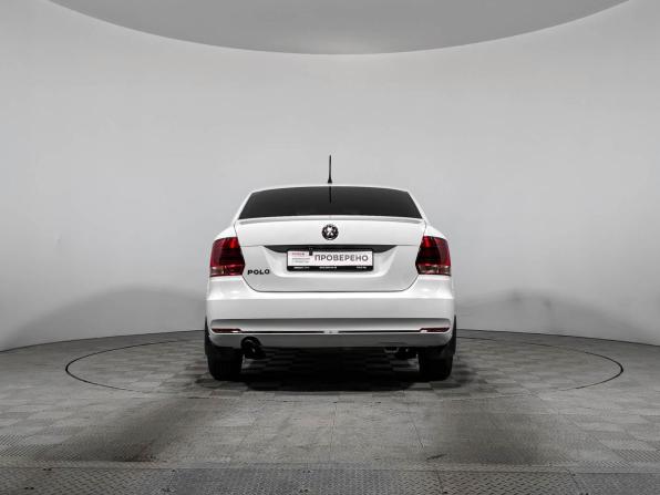 Volkswagen Polo V Рестайлинг с пробегом 2015 года, цена 860 000 рублей, 107500 км, седан, Автокод Объявления