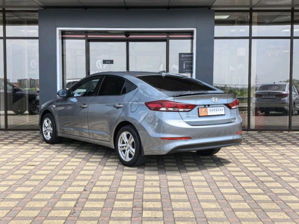 Hyundai Elantra VI (AD) с пробегом 2018 года, цена 1 287 000 рублей, 169680 км, седан, Автокод Объявления