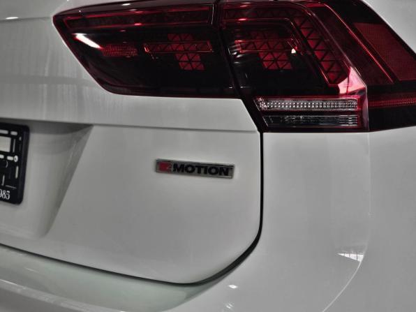 Volkswagen Tiguan II с пробегом 2018 года, цена 2 700 000 рублей, 157400 км, внедорожник, Автокод Объявления